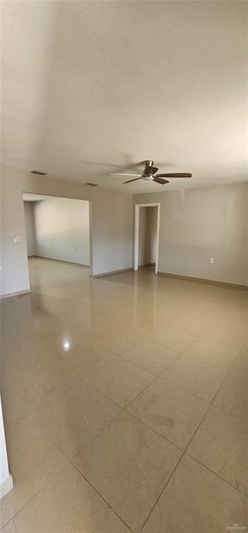 Foto del edificio - 15 N Ware Rd