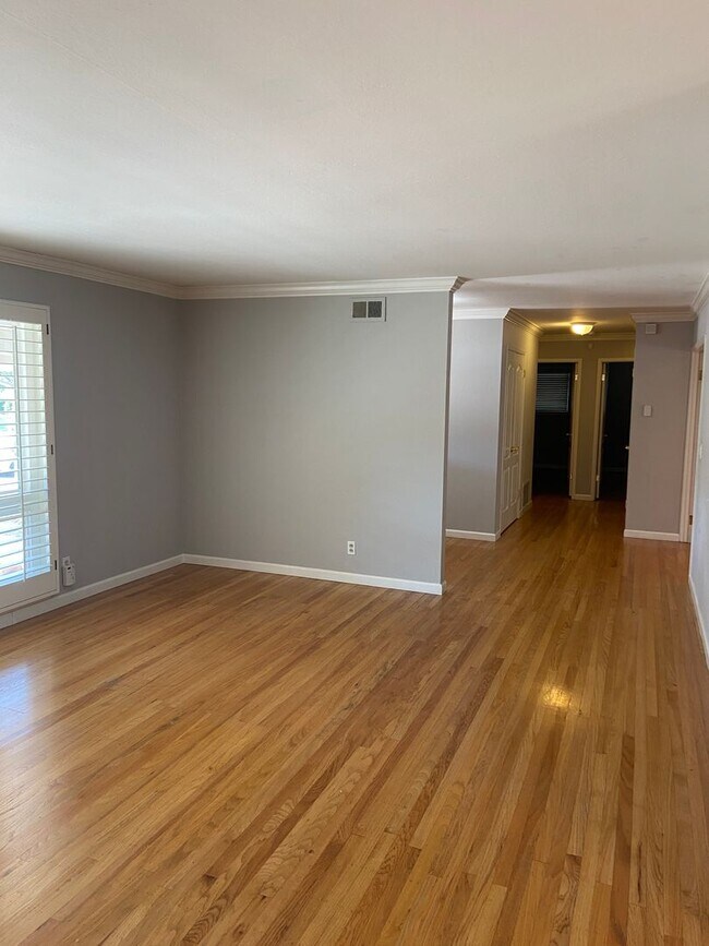 Foto del edificio - Opportunity for a Short-term Lease in the ...