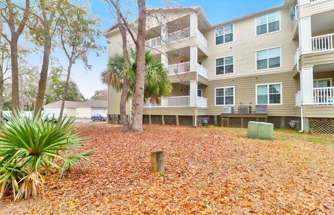 Daniel Ellis - Daniel Ellis Apartment