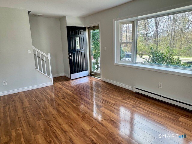 Foto del edificio - 15 Juniper Rd