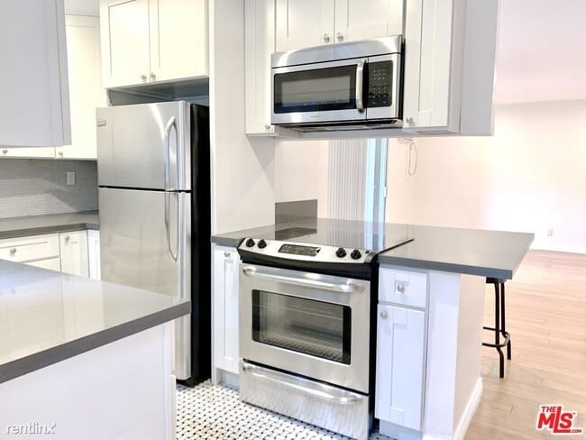Foto del edificio - 3 br, 3 bath Condo - 8616 WHITWORTH Dr # 101