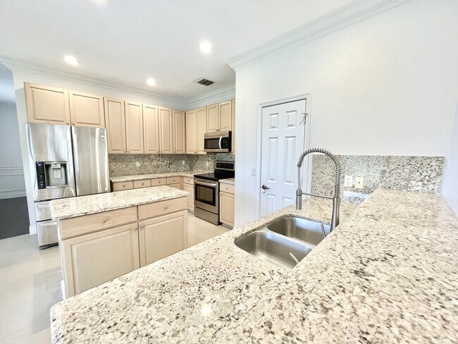 Building Photo - 12671 Yardley Dr