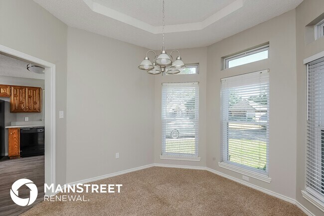 Building Photo - 707 Gunnison Ct