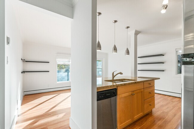 Photo du bâtiment - 10172-10113 113 St