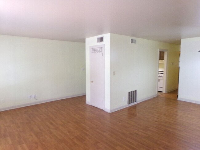 Foto del edificio - Large 2 Bedroom