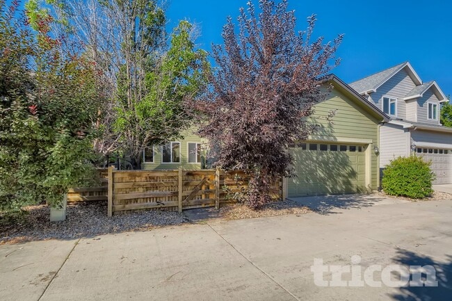 Foto del edificio - 17061 E 107th Ave