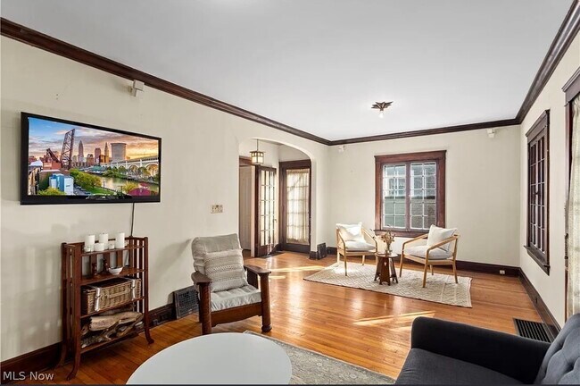 Foto del edificio - 16522 Clifton Blvd
