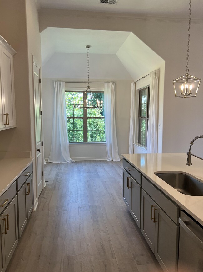Building Photo - 9746 Woodland Fox Ln N
