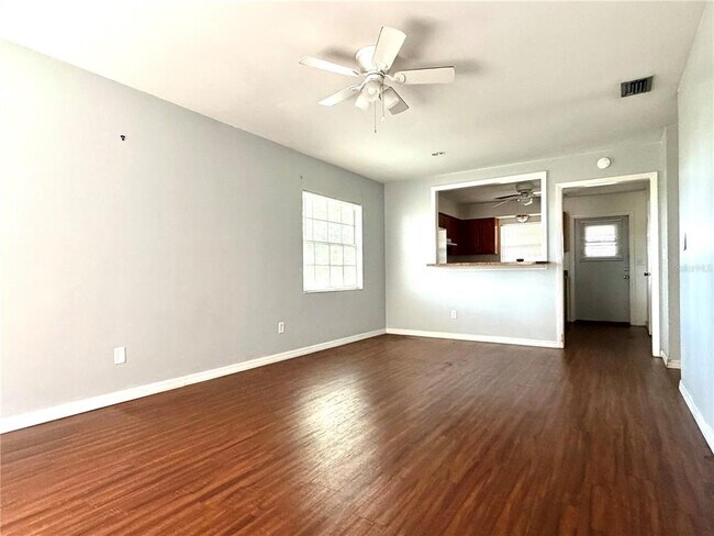 Foto del edificio - 610 Emerald Ave