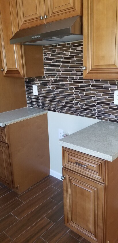 Foto principal - 4364 W 133rd St