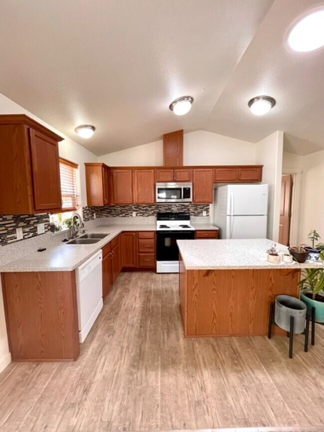 Foto del edificio - Single level home in NE Bend, close to sho...