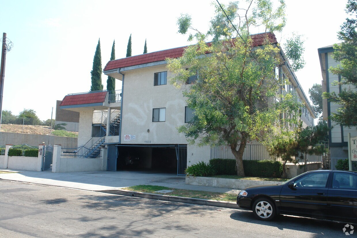Primary Photo - 4638 Tilden Ave