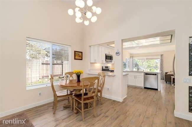 Building Photo - 3 br, 2 bath House - 7315 Rock Canyon Dr