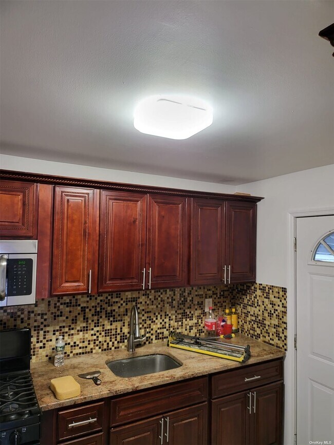 Foto del edificio - 111-15 144th St