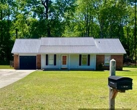 115 Whitechapel Ln