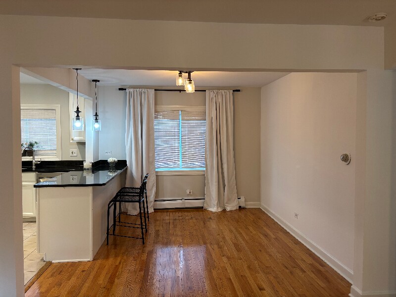Photo - 4842 Conrad St