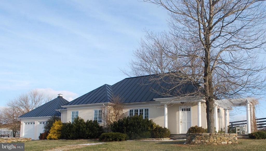 10156 Crest Hill Rd, Marshall, VA 20115 House Rental in Marshall, VA