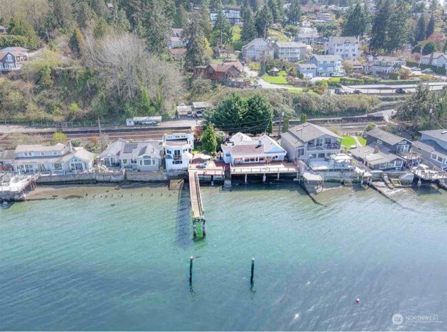 Building Photo - 4226 Sunset Beach Rd W