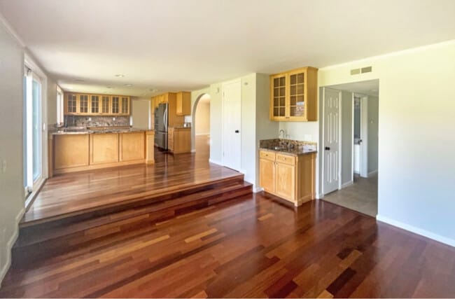 Building Photo - 2644 La Costa Ave