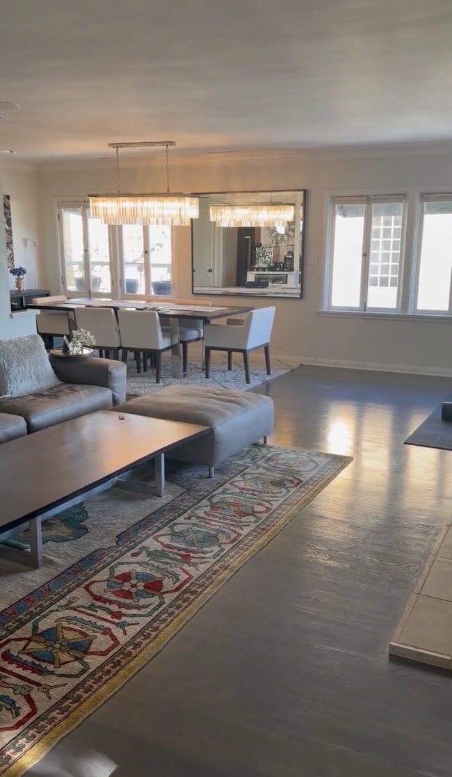 Photo - 1328 Londonderry View Dr House