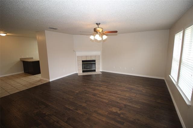 Building Photo - 856 McCully St