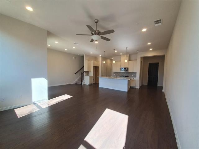 Foto del edificio - 8286 Primrose Wy