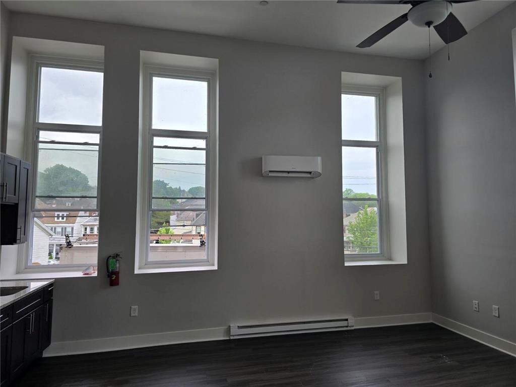 811 Northampton St Unit 18, Easton, PA 18042 Room for Rent in Easton