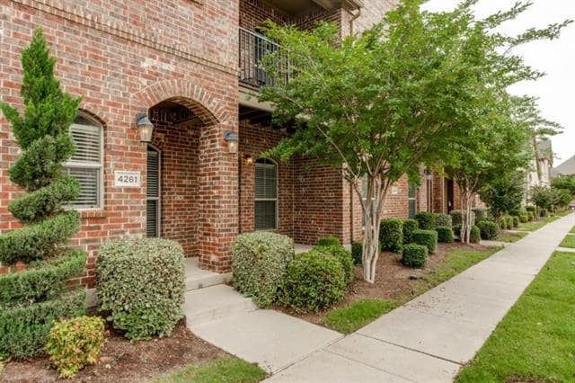 Foto del edificio - 4261 Comanche Dr