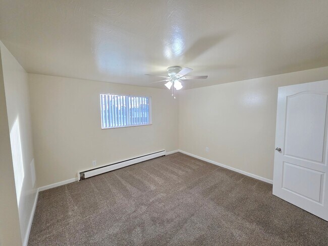 Foto del edificio - 375 S Depew St