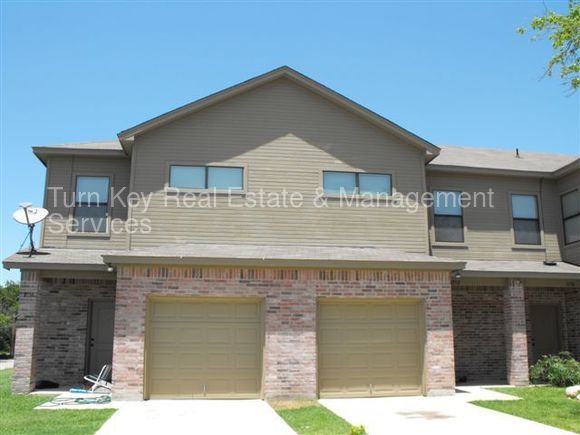 Primary Photo - 8132 W Elizabeth Ln