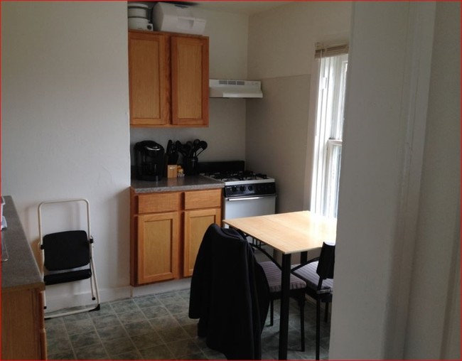 Apt 3 & 6 - 117 Locust St