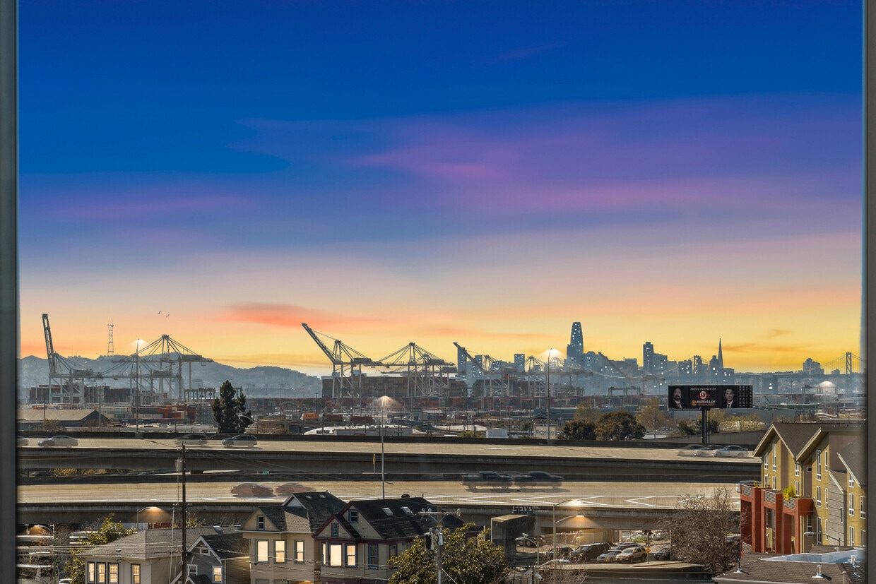 Photo - 585 9th St (Oakland, CA)