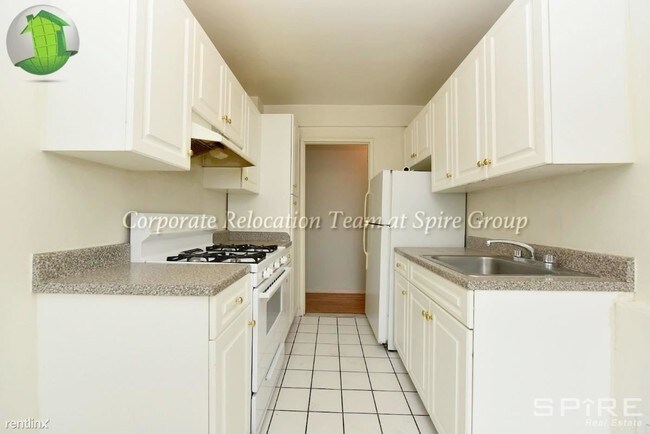 Foto del edificio - 3060 Crescent St