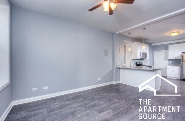 Foto principal - 1302 N Greenview Ave
