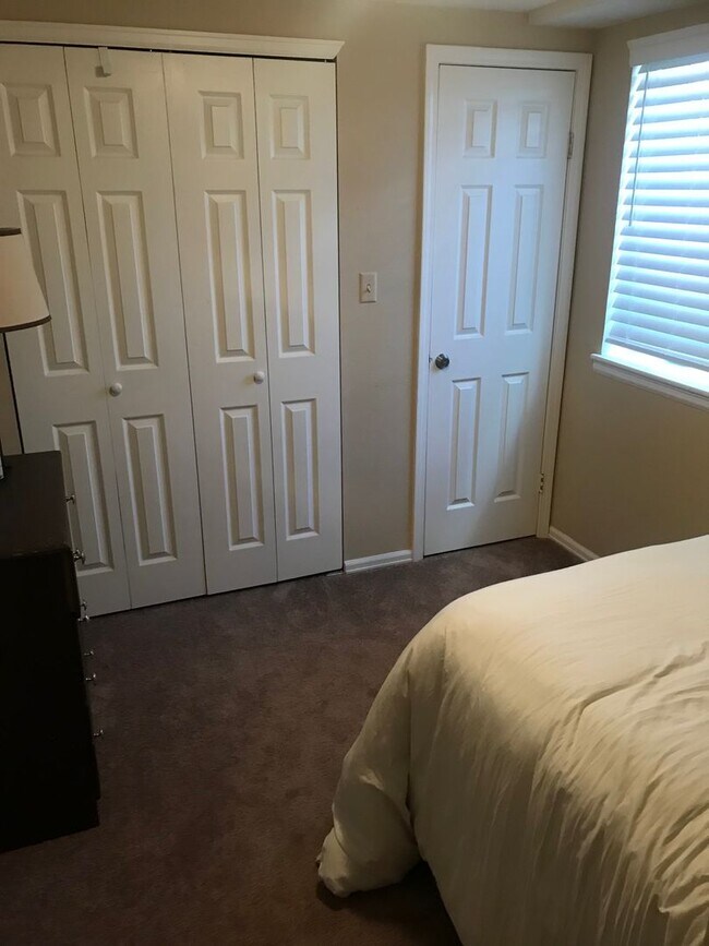 Foto del edificio - Reed Drive