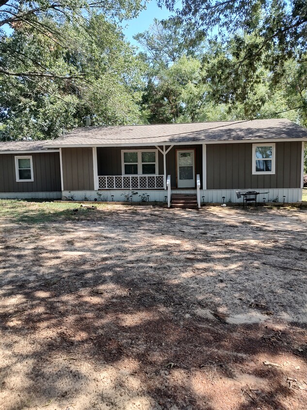 Primary Photo - 12550 Spider Lily Rd