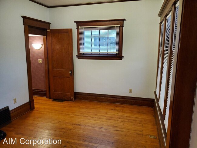 Foto del edificio - 4 br, 1.5 bath House - 928 W Lovell Street