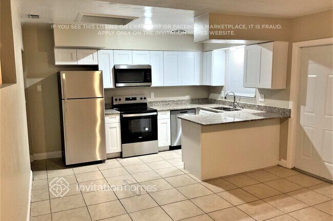 Foto del edificio - 8490 75th Pl