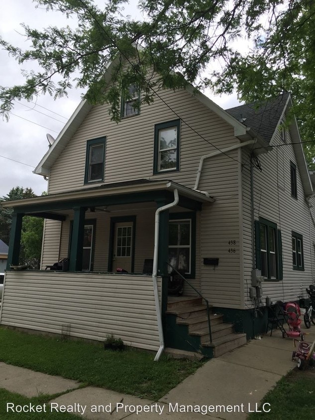 Primary Photo - 436-438 Edward St