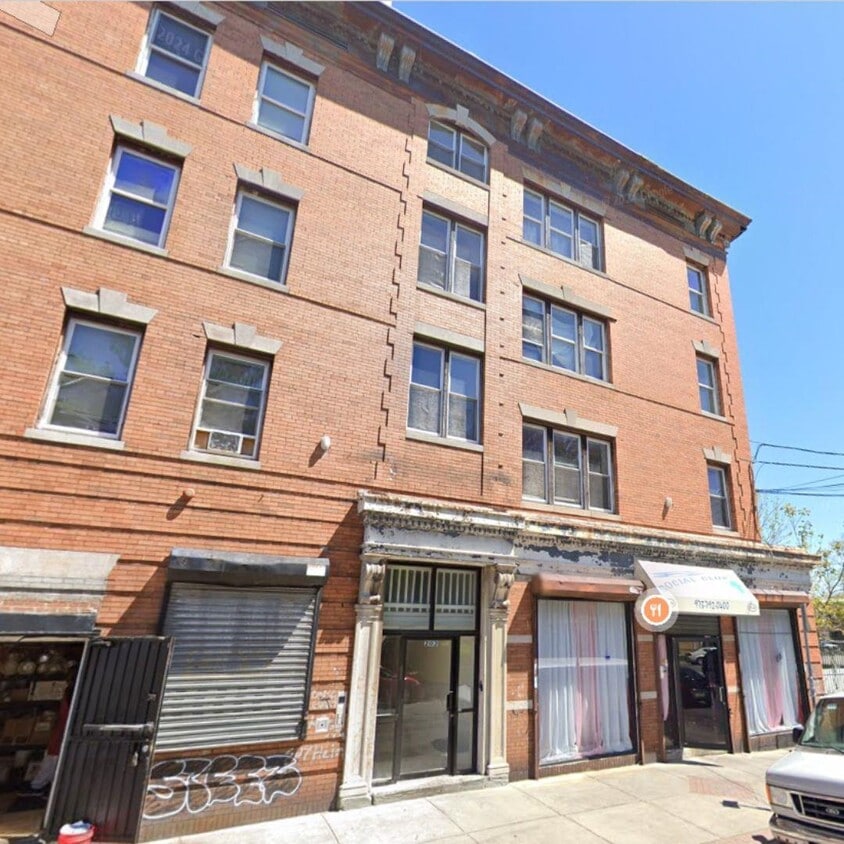 Primary Photo - 250 S Orange Ave