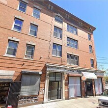 Building Photo - 250 S Orange Ave