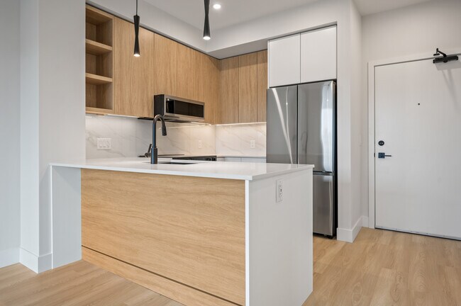 Building Photo - 34395 Gladys Ave