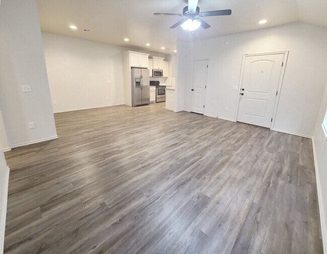 Foto del edificio - Newer Duplex in Edmond