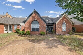 Building Photo - 7782 Shadowland Dr