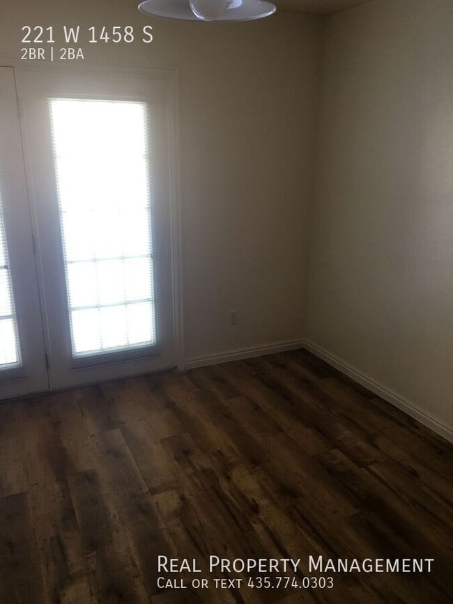 Foto del edificio - 221 W 1458 S