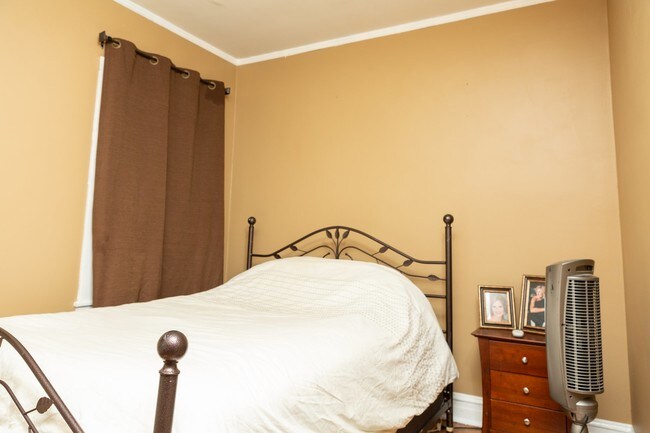 Foto del edificio - 3626 N Troy St