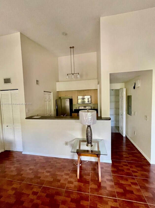 Foto principal - 4220 San Marino Blvd