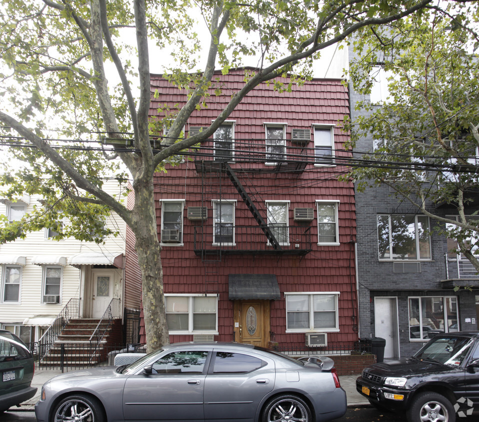 Building Photo - 176 Skillman Ave