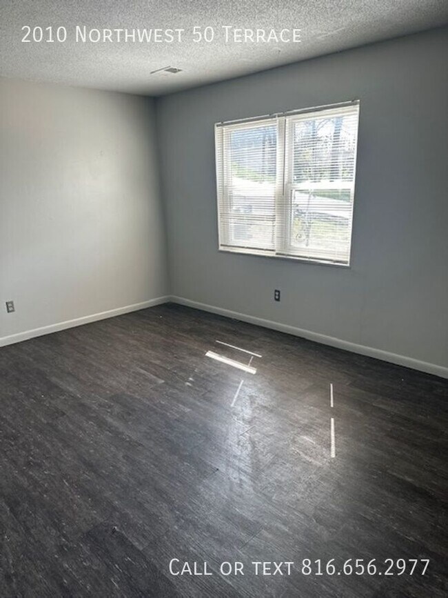 Foto del edificio - 2010 NW 50 Terrace