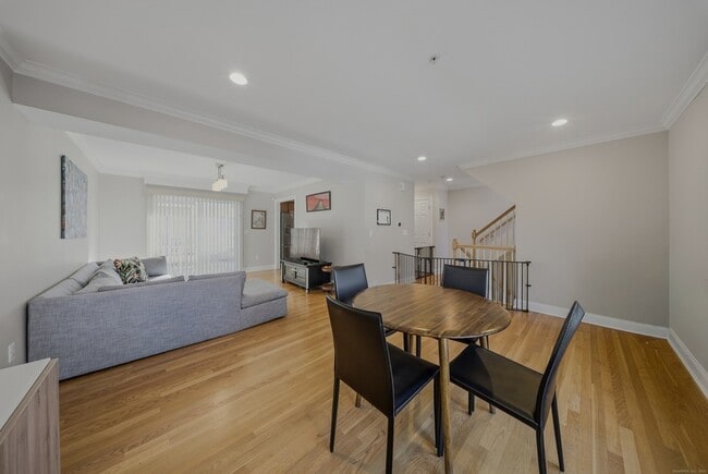 Photo - 1707 Summer St Townhome